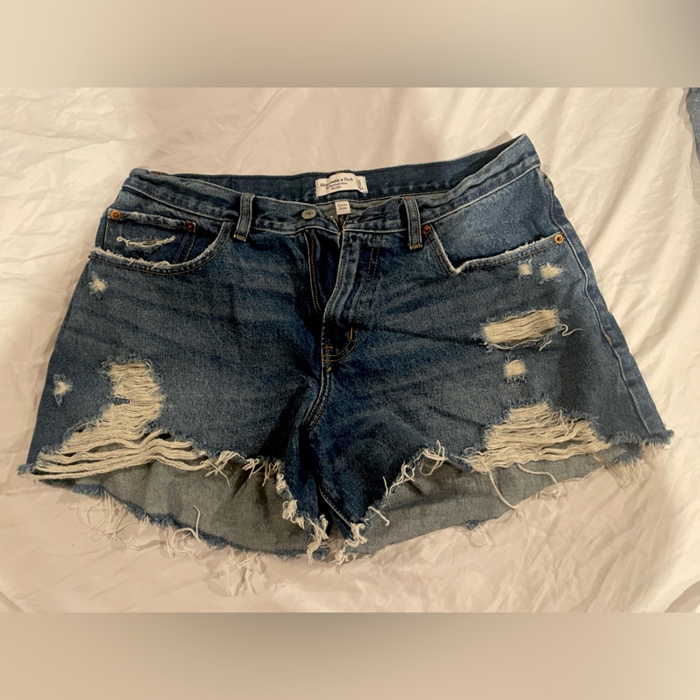 EUC Abercrombie & Fitch Boyfriend Midrise Jean